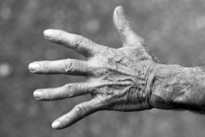 hand alt.jpg